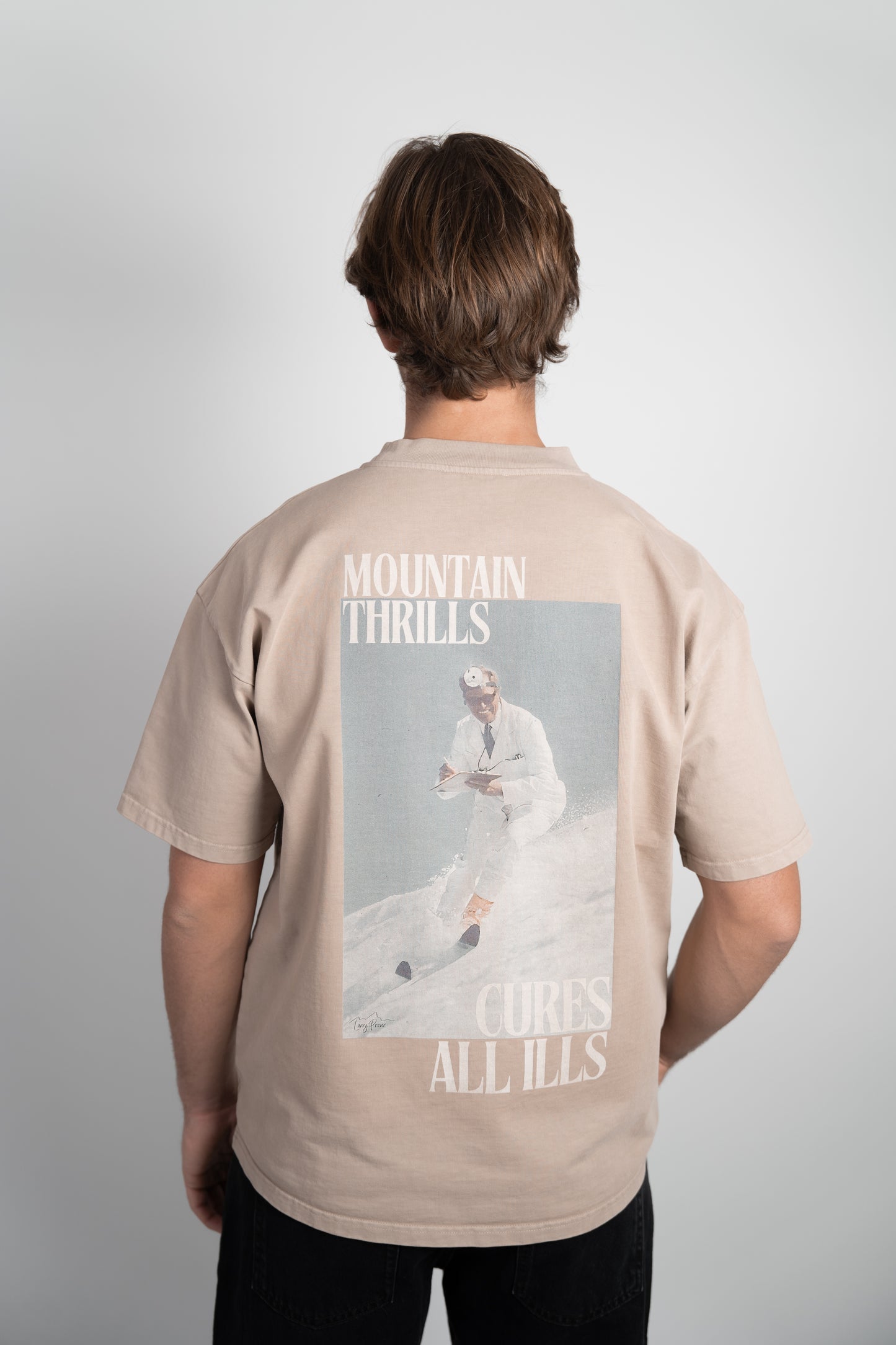 Pre Apres Mountain Medic Oversized Heavy Tee