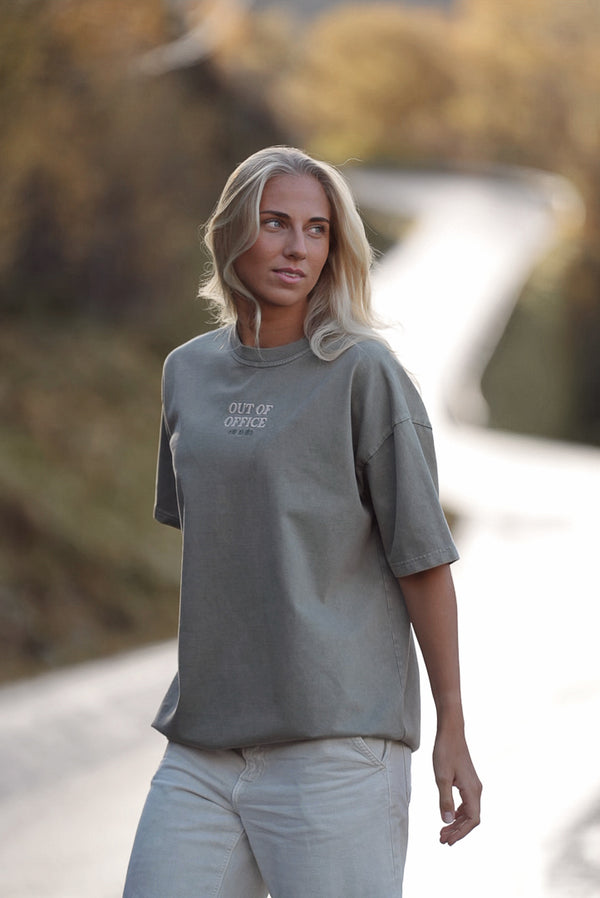 Pre Apres Out Of Office Oversized Tee
